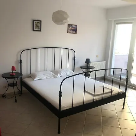 Apartment Virgo Summer Land Mamaia